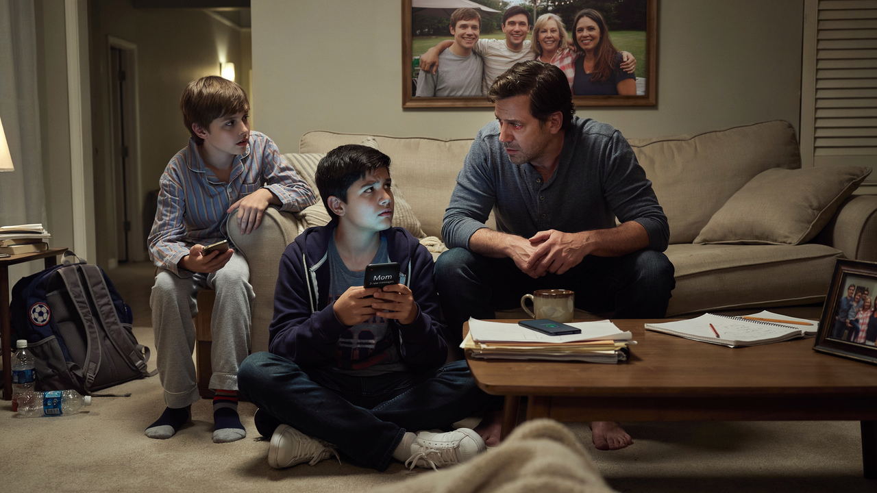 Divorced Dad Found His Ex After a Strange Text, Then Faced Telling Their Sons the Unthinkable Divorced Dad Found His Ex After a Strange Text, Then Faced Telling Their Sons the Unthinkable