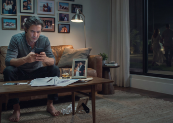 Man Exposes Wife’s Affair During “Girls Dinner,” Then Realizes His Daughters Helped Hide It