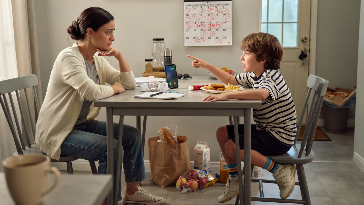 Brother Pays $200 For Babysitting, Then Expects Unlimited Food And Special Treatment