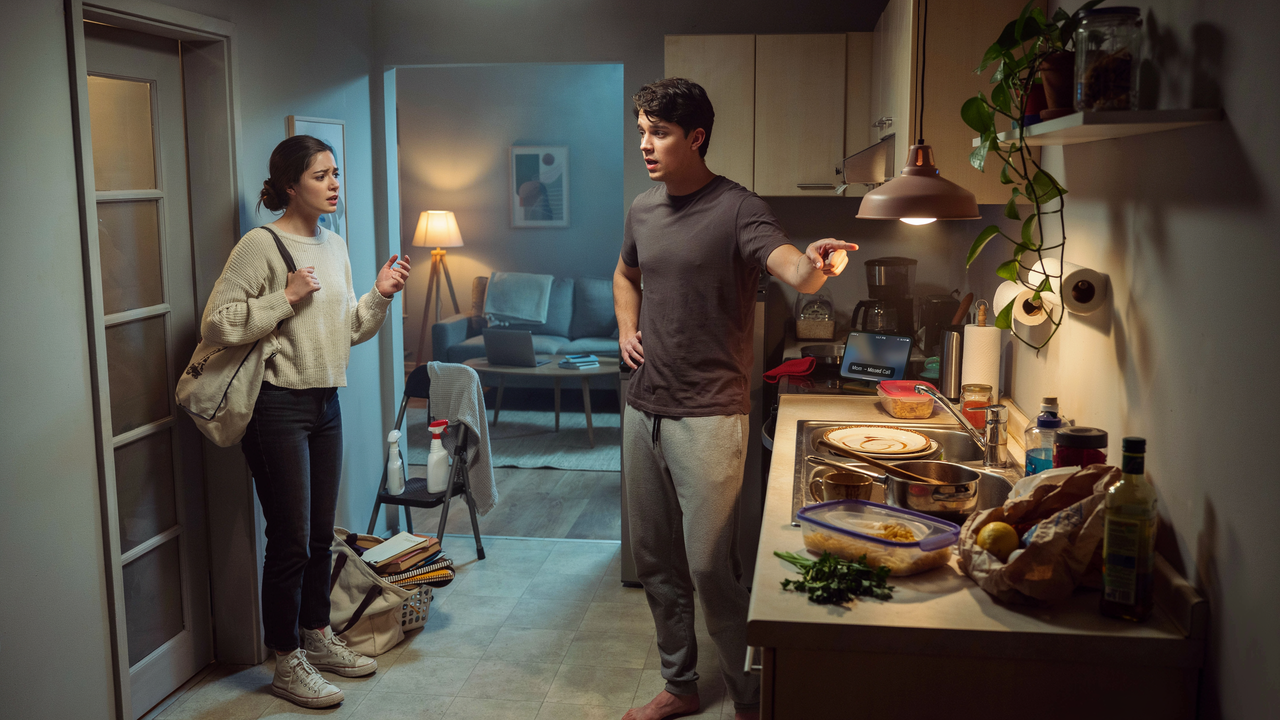 Boyfriend Expects Her To Clean His Home, Then Complains When She Finally Stops