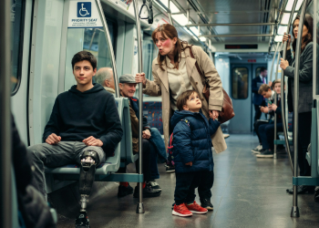 Entitled Mom Shames a Kid on the Metro, Until He Reveals the Truth She Never Expected