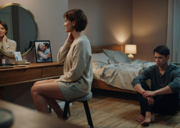 Woman Cuts Her Hair to Stop Debilitating Pain, But Her Boyfriend Treats Her Like She Betrayed Him Woman Cuts Her Hair to Stop Debilitating Pain, But Her Boyfriend Treats Her Like She Betrayed Him