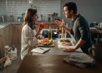 Woman Stops Cooking Around Boyfriend’s Food Rules After Six Months Of Constant Restrictions