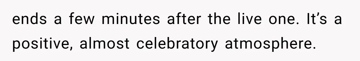 Auction Regular Uses Other People to Win Everything, Until One Bidder Outsmarts Him ends a few minutes after the live one. It’s a positive, almost celebratory atmosphere.