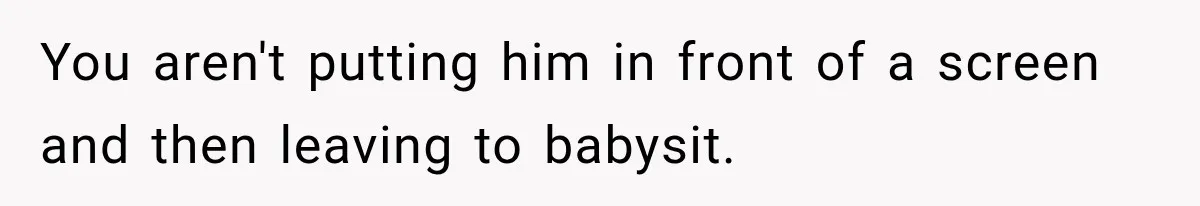 Single Dad Creates a Friday Night Routine, And His Baby’s Reaction Makes It Special You aren't putting him in front of a screen and then leaving to babysit.