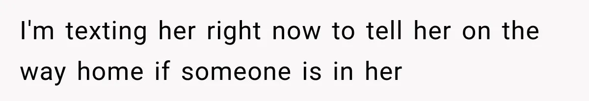 Passenger Takes Their Paid Seats, but a Clever Comment Makes the Seat Thief Move I'm texting her right now to tell her on the way home if someone is in her