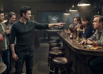 Man Spotted His Abusive Ex-Stepdad at a Bar, Then Exposed Him to the Entire Room