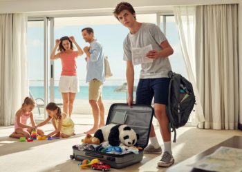 Teen Loses His Luggage Space While Family Expects 32 Hours of Vacation Babysitting Teen Loses His Luggage Space While Family Expects 32 Hours of Vacation Babysitting