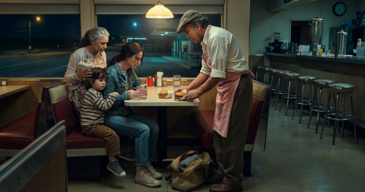 Young Mother Fled An Abusive Marriage With Her Toddler, Then Two Strangers Quietly Fed Them