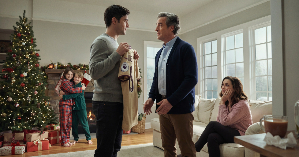 Stepdad Barely Spoke To Him For 20 Years, Then One Christmas Gift Changed Everything