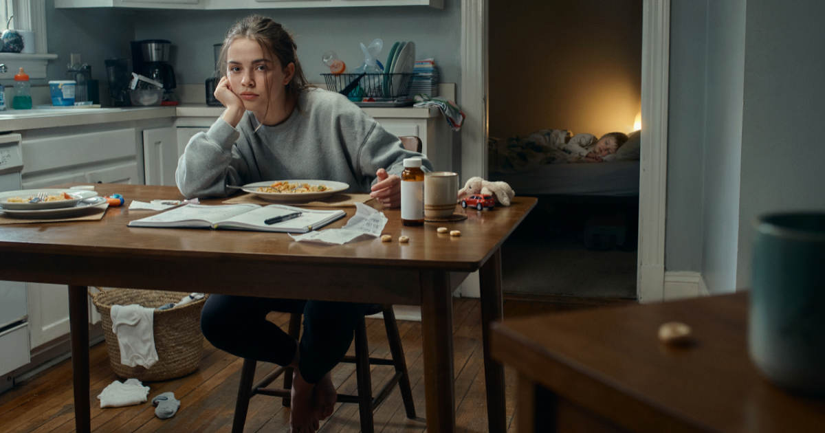 Young Mom Says Motherhood “Ruined” Her Life, Then Reddit Spots a Much Bigger Problem Young Mom Says Motherhood “Ruined” Her Life, Then Reddit Spots a Much Bigger Problem