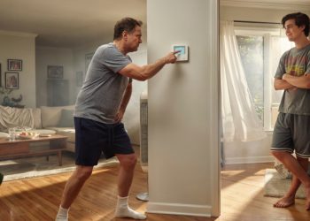 Dad Asks Reddit If He’s Wrong For His Son’s Weird Bedroom Habit, And Chaos Begins Dad Asks Reddit If He’s Wrong For His Son’s Weird Bedroom Habit, And Chaos Begins