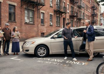 Man Keeps Taking Rented Parking Spot, So Neighbor Finally Blocks Him In