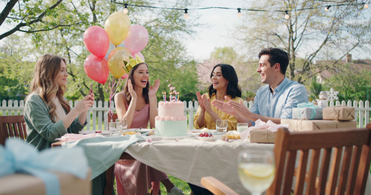 Teen Gets Tired Of Christmas Combo Gifts And Creates A Brand New Birthday