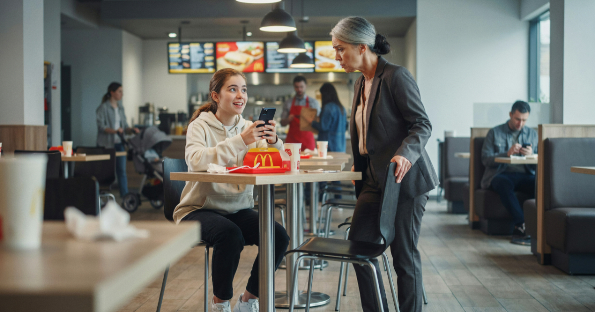 Teen Girl Gets Shamed for Eating a Happy Meal, Then Gives Stranger a Reality Check