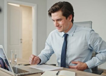 Candidate Has a Bathroom Disaster During Final Interview, Somehow Gets Triple Their Old Salary Candidate Has a Bathroom Disaster During Final Interview, Somehow Gets Triple Their Old Salary