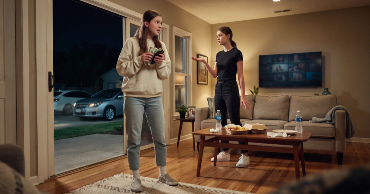 Teen Gets Invited to Dinner, Then Her Friend Demands $14 Before She Can Leave