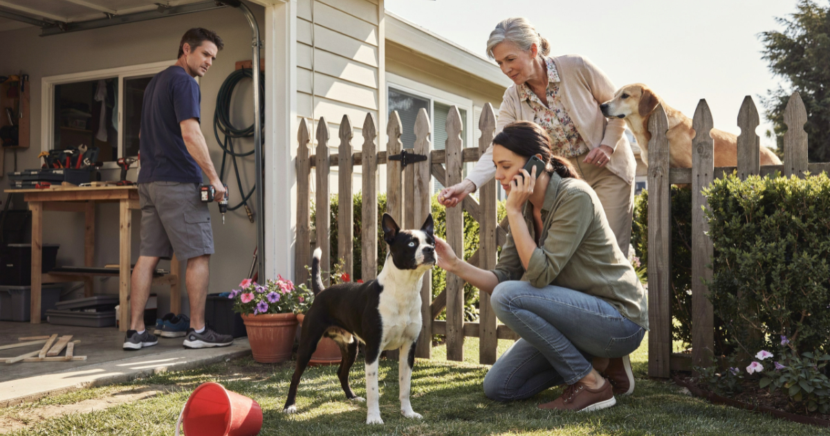 Woman Overhears Neighbor Discussing Her Puppy Like He’s Available, Then Starts Installing Cameras