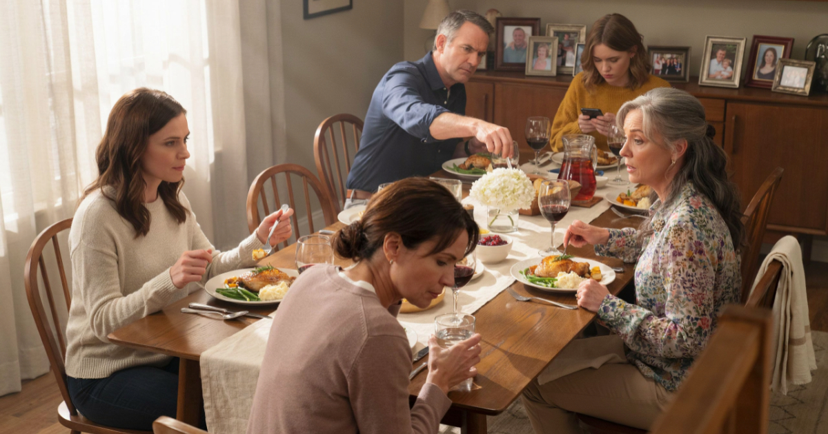 Woman Finally Calls Out Aunt’s Constant Insults, And Her Mom Says She’s The Problem