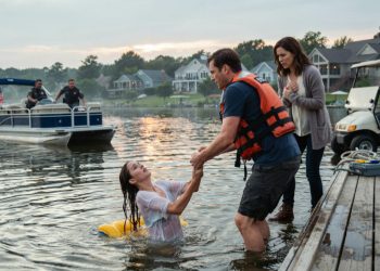 Man Rescues Topless Woman From Lake, Then Learns She Was Escaping Police