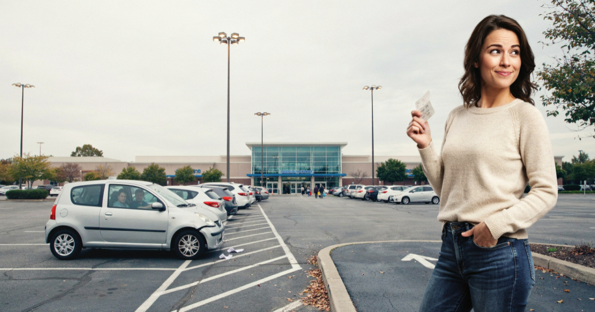 Woman Gets Petty Revenge After a Bad Parker Blocks Her at the Mall for Five Minutes Woman Gets Petty Revenge After a Bad Parker Blocks Her at the Mall for Five Minutes