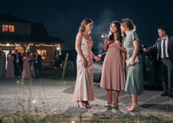 Wedding Guest Hints She Needs a Ride, Bridesmaid Refuses to Play Mind Reader After Exhausting Weekend