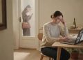 She Arrived Nearly 40 Minutes Early, So Her Friend Finally Stopped Letting Her In
