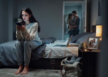 Woman Exposes Her Cheating Boyfriend and Best Friend After They Secretly Replace Her