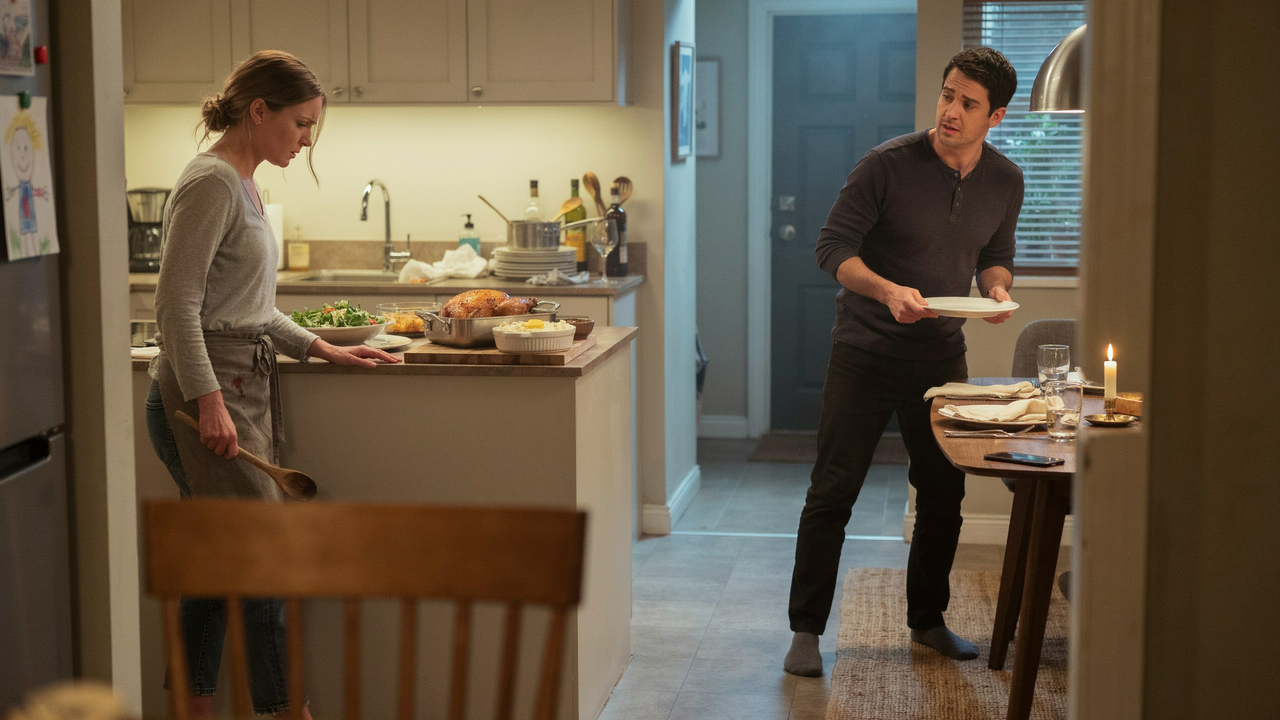 Husband Takes Wife’s Dinner Plate Without Asking, Exposing a Bigger Problem Than One Meal