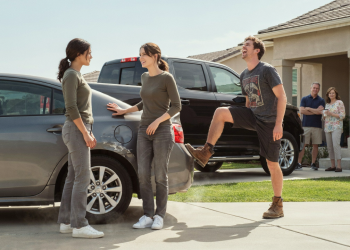 Woman’s Family Mocks Her After a Car Hit, Then One Set of Messages Blows Up Two Marriages