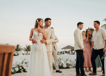 Bride Hires Her Photographer Friend for a Destination Wedding, Then Gets 48 Hours of Blurry Disappointment