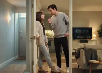 He Changed His Apartment Locks After His Sister Kept Letting Herself In, Then She Tried the Old Key One More Time