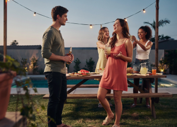 Boyfriend Gets Tired of Hearing He’s “Lucky” Until He Realizes Why Everyone Says It