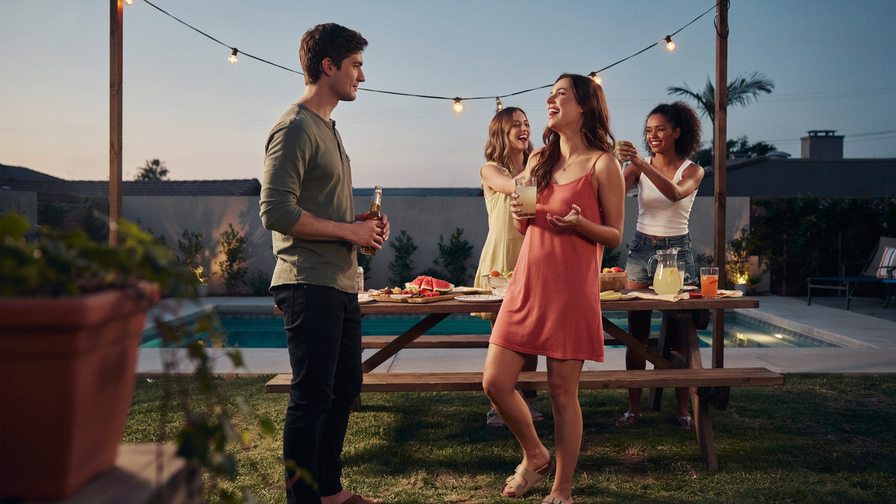 Boyfriend Gets Tired of Hearing He’s “Lucky” Until He Realizes Why Everyone Says It