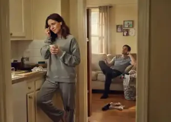 She Overheard Her Husband Talking About Her on the Phone, and It Was the Reminder She Needed