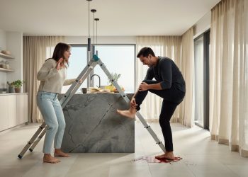 He Asked His Fiancée to Hold the Ladder. She Let Go, He Fell, and Somehow He Ended Up Being the Bad Guy.
