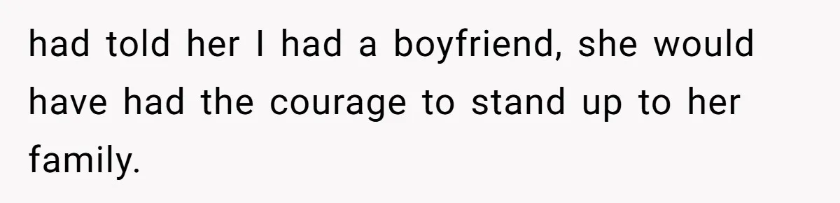 Woman’s Cousin Blames Her for an Unhappy Arranged Marriage After Discovering She Secretly Chose Love had told her I had a boyfriend, she would have had the courage to stand up to her family.