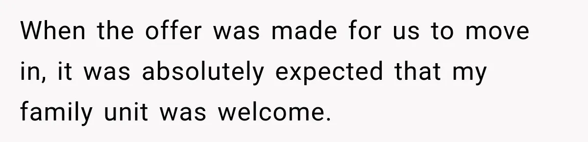She Was Ready to Give Up Her Cat for Financial Security, Until Her Family Made Her Rethink Everything When the offer was made for us to move in, it was absolutely expected that my family unit was welcome.