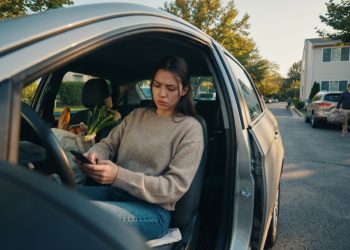 Parents Make a Four-Hour Surprise Visit, but Their Daughter Refuses to Drop Everything for Them