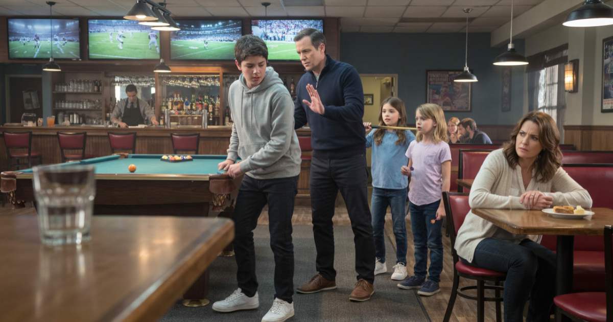 Man Tells Friend’s Teen to Stop Lifting a Bar’s Pool Table, Mom Says He Has No Right to Discipline Her Kids Man Tells Friend’s Teen to Stop Lifting a Bar’s Pool Table, Mom Says He Has No Right to Discipline Her Kids