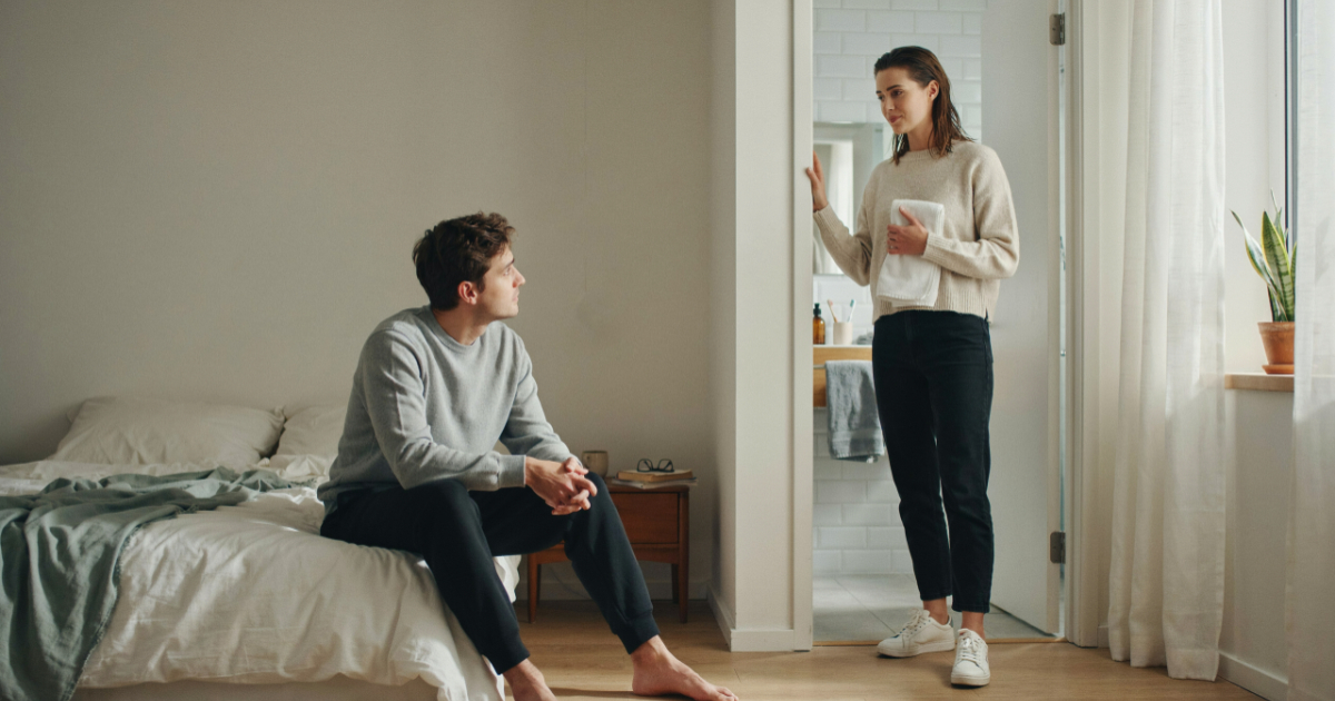 Man Notices His Girlfriend Suddenly Smells Different After Five Years and Starts Worrying It Could Be Medical Man Notices His Girlfriend Suddenly Smells Different After Five Years and Starts Worrying It Could Be Medical