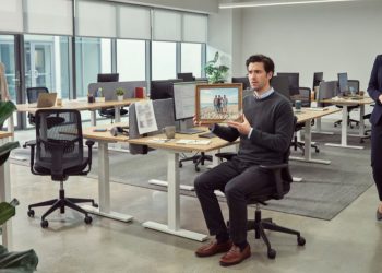 Coworker Invents a Rule to Claim a Hot Desk, Then Accidentally Gets Herself Reported to Management