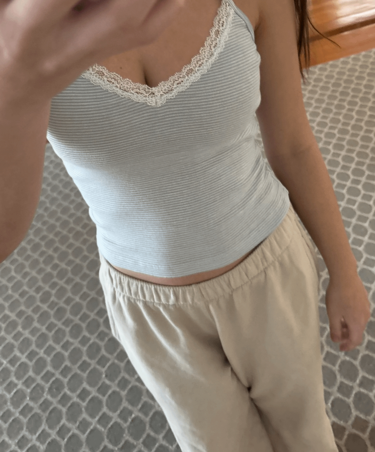 Teen Babysitter Refuses To Accept Unpaid Work After Neighbor Criticizes Her Outfit