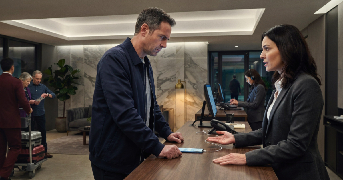 Hotel Guest Demands Employee’s Personal Charger Because She Thinks It Belongs To The Hotel