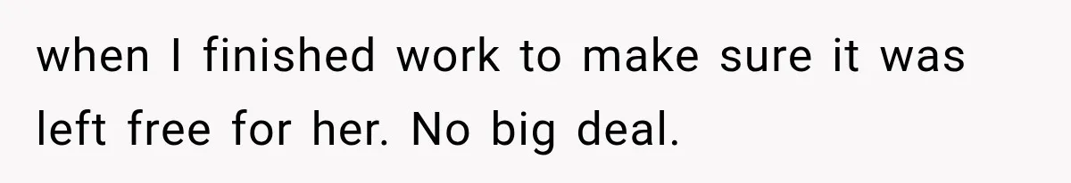 Coworker Invents a Rule to Claim a Hot Desk, Then Accidentally Gets Herself Reported to Management when I finished work to make sure it was left free for her. No big deal.