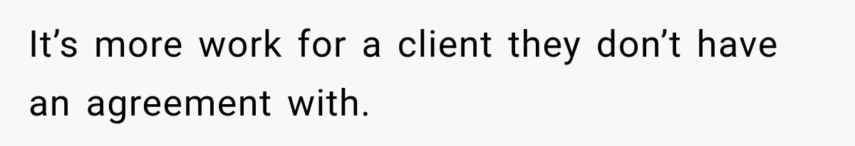 Bride Refuses To Share Wedding Photographer After Aunt Requests A Free Family Photoshoot It’s more work for a client they don’t have an agreement with.