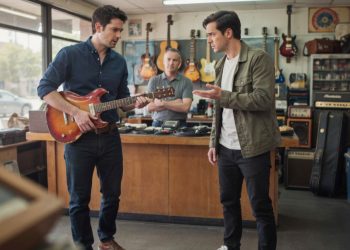 Man Gifts Brother His Beloved Guitar, Then Finds It in a Pawn Shop Four Years Later